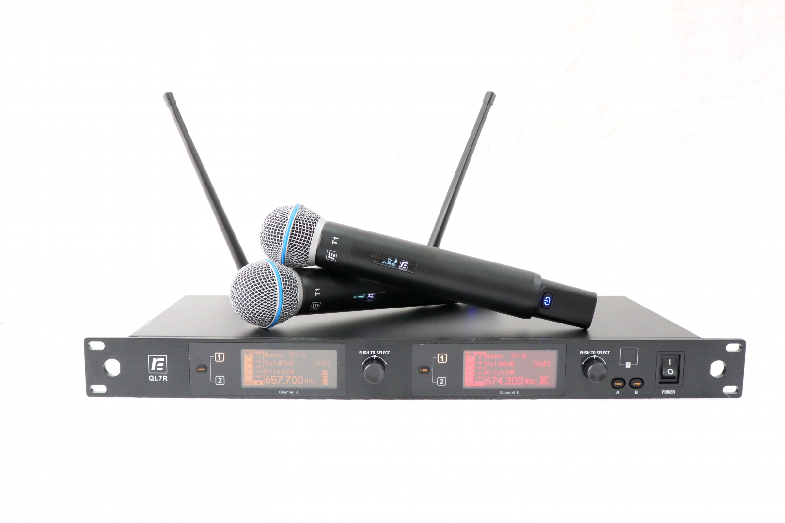 RFIntell QL7R/T1-B 720,500-754,000 МГц 2-канальная радиосистема с 2-мя ручными микрофонами в Томске